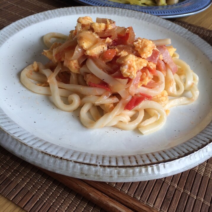 簡単美味しいー♡トマたま焼きうどん